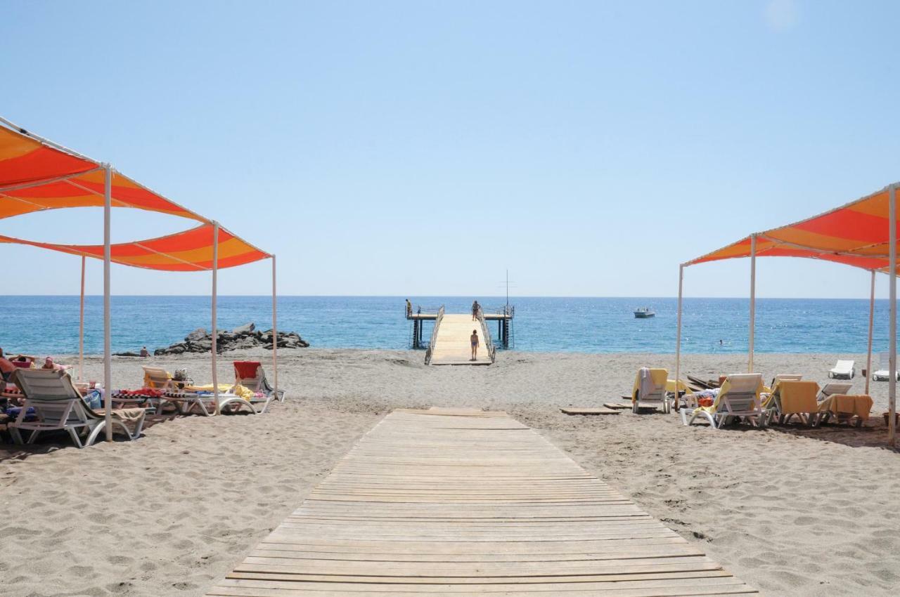 Gold City 1+1 Villa In Free Aquapark Alanya Buitenkant foto